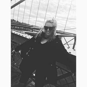 Meet your Posher, Kara